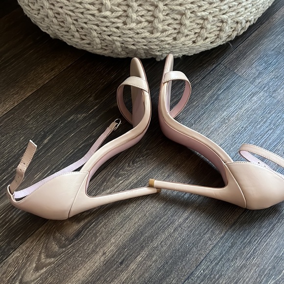 O&B Heels - Picture 5 of 6